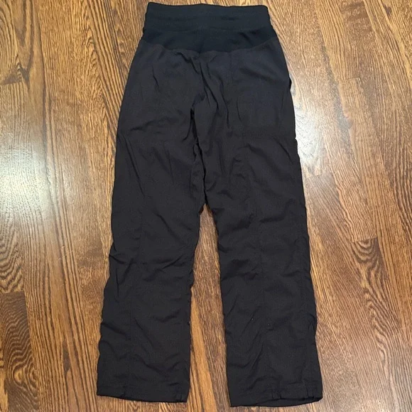 Lululemon Dance Studio Mid-Rise Pant SHORT - Picture 4 of 4